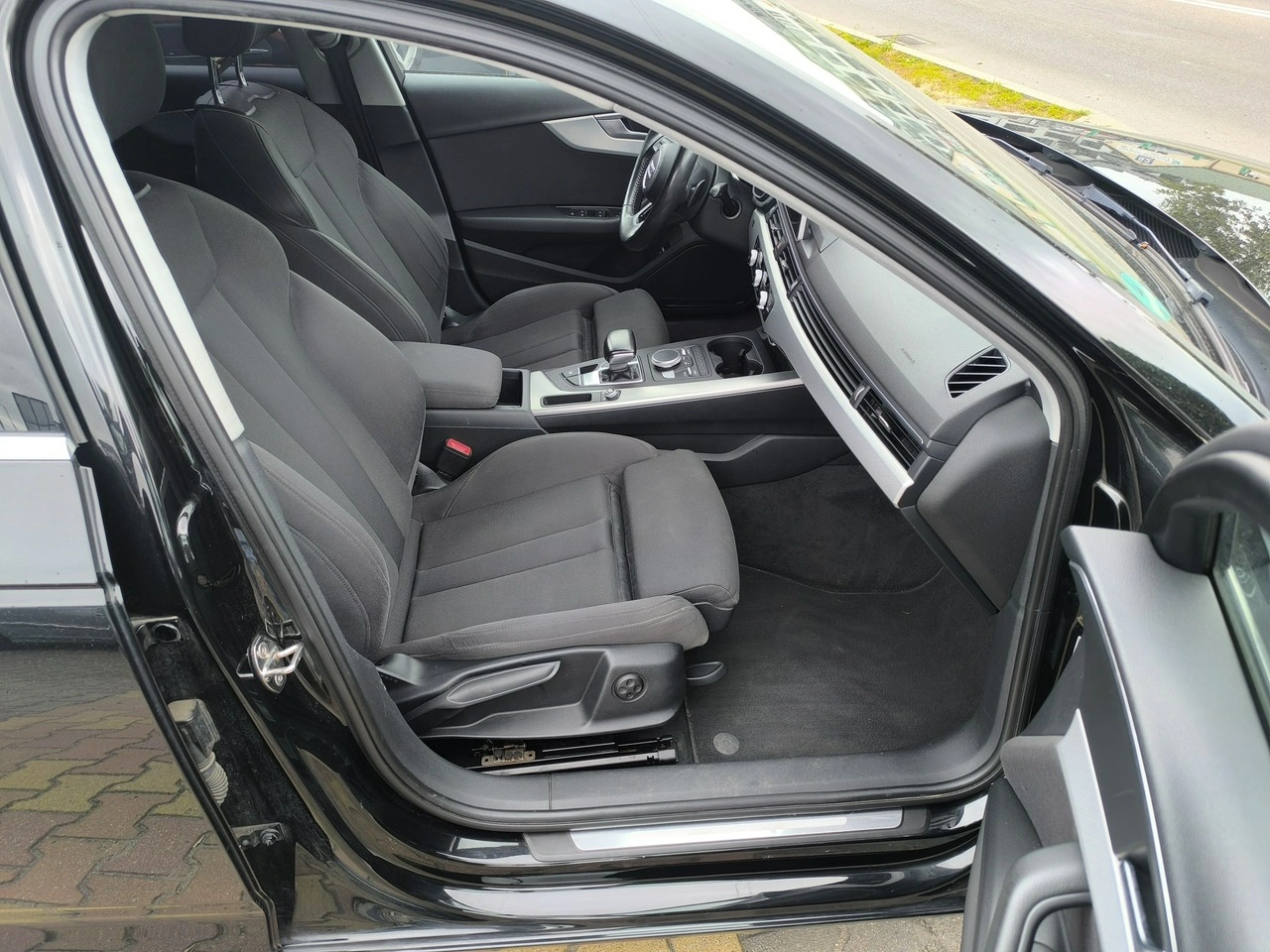 Audi A4 - Zdjęcie 24