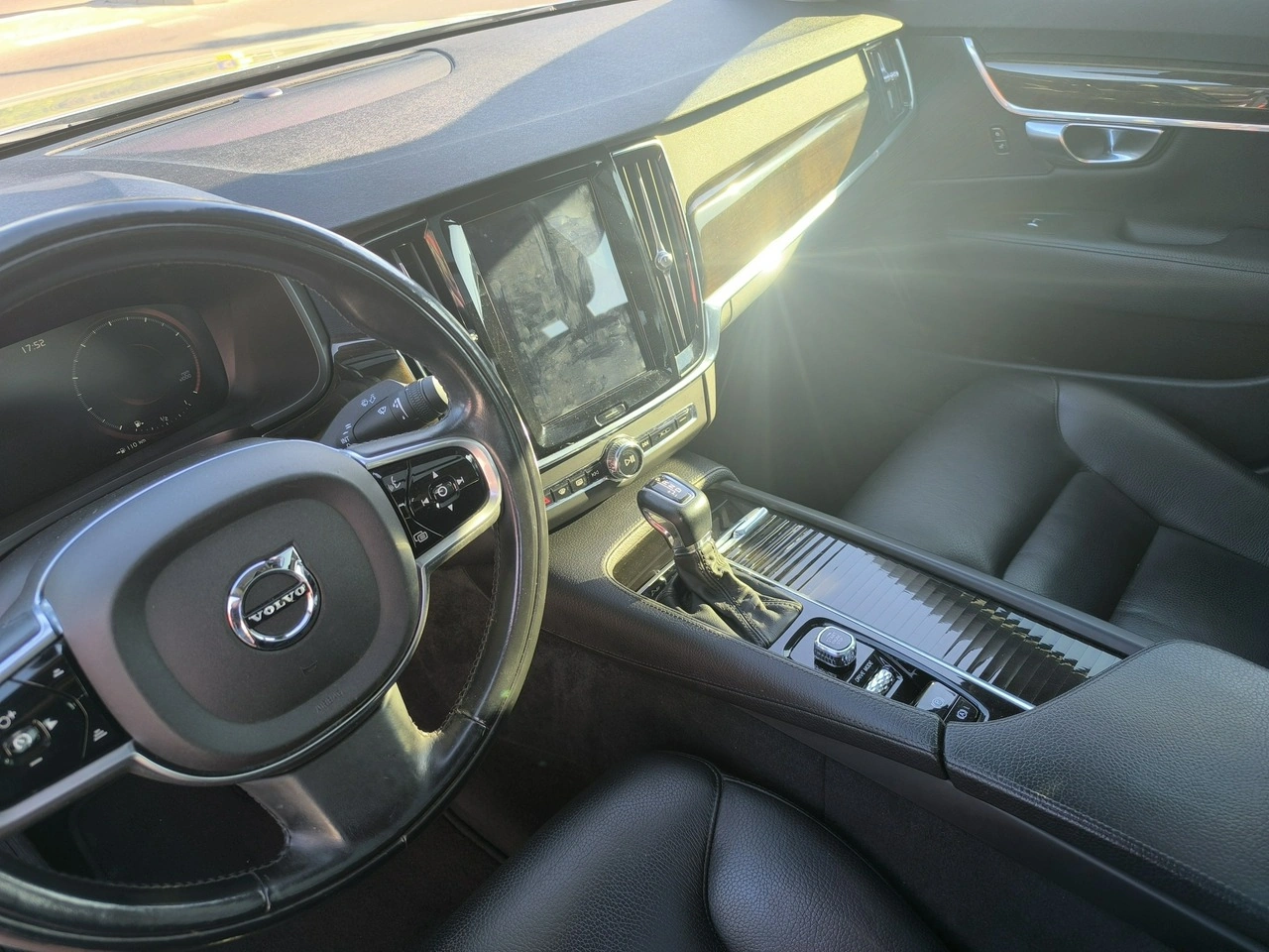 Volvo S90 - Zdjęcie 18