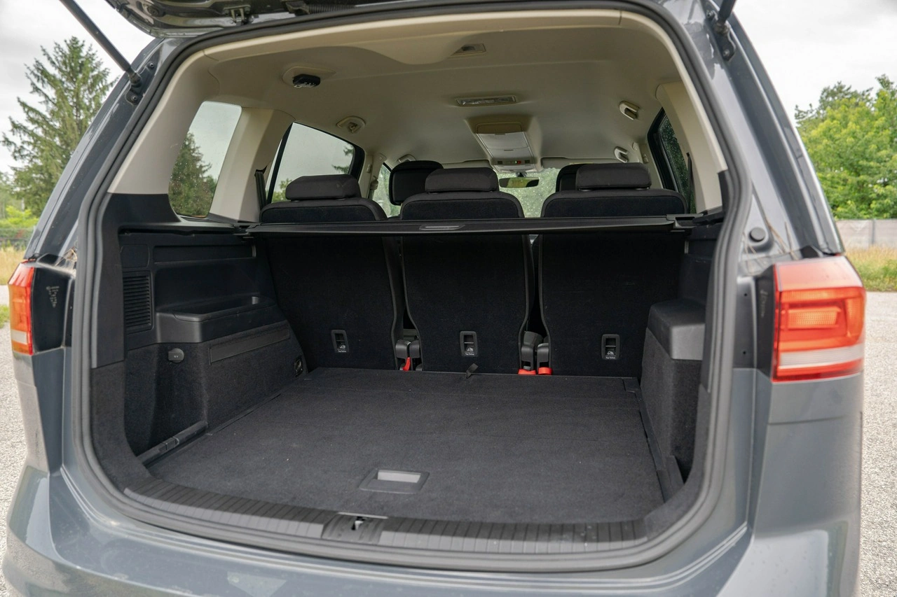 Volkswagen Touran - Zdjęcie 28