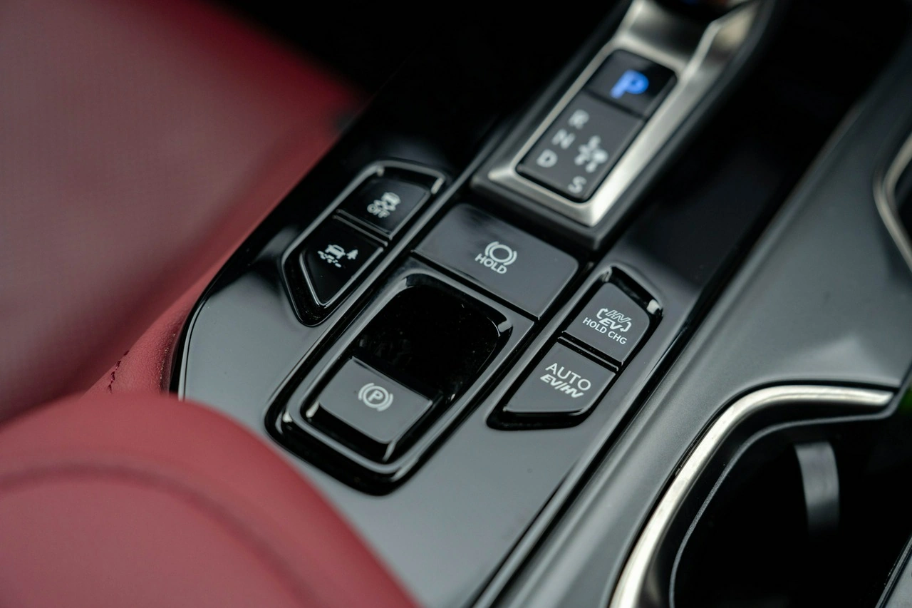 Lexus NX - Zdjęcie 25