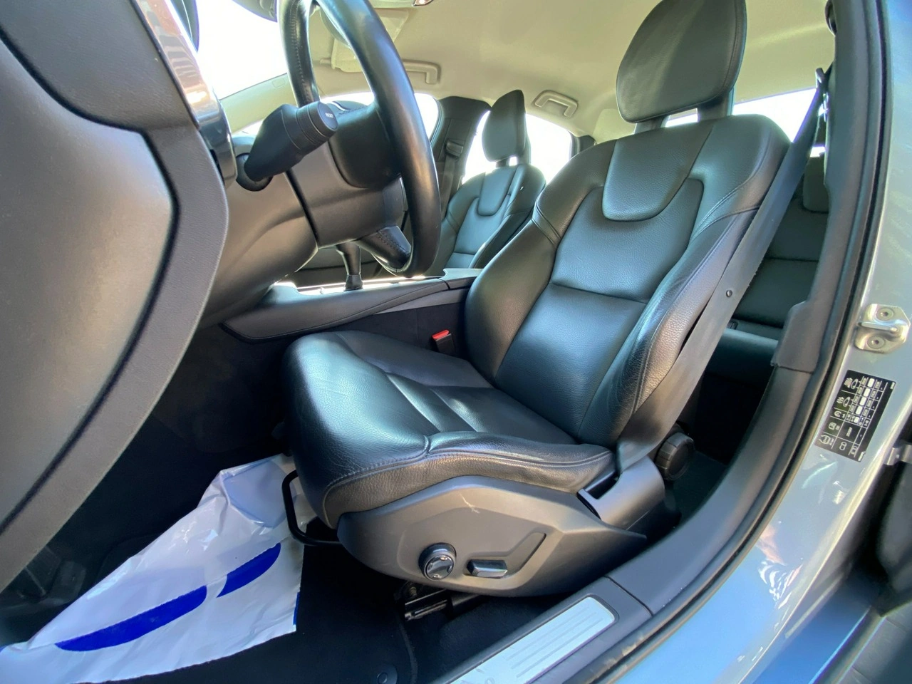 Volvo S90 - Zdjęcie 23