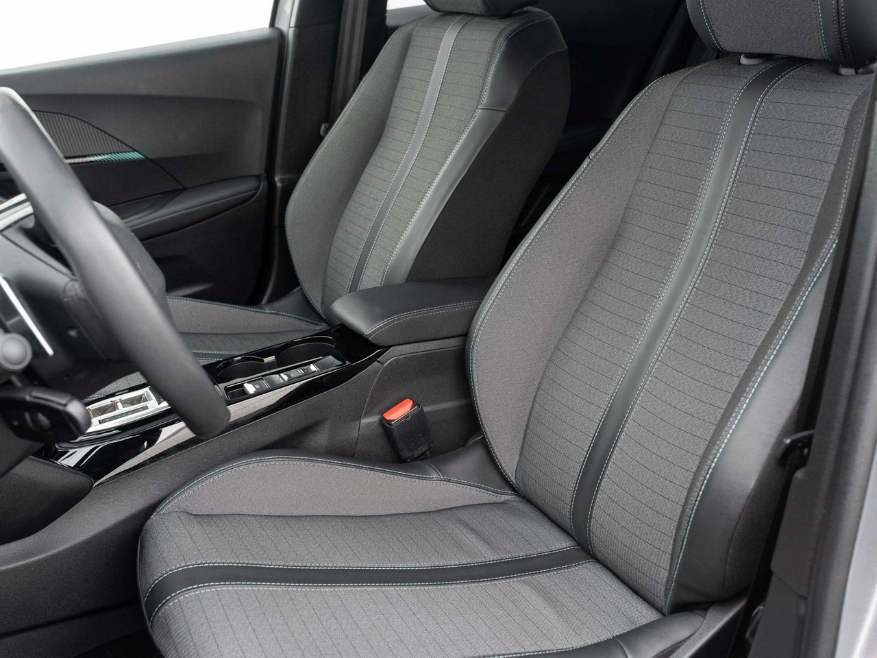 Peugeot 2008 - Zdjęcie 11