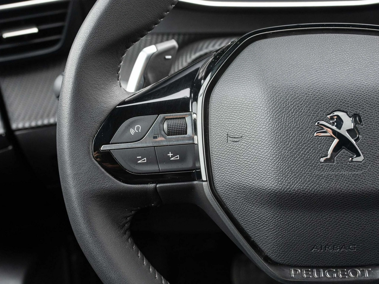 Peugeot 2008 - Zdjęcie 13