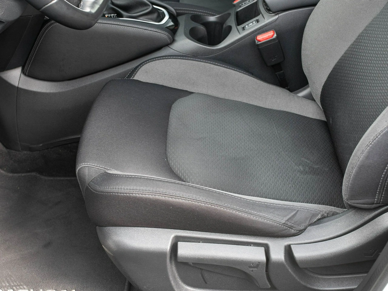 Nissan Qashqai - Zdjęcie 9