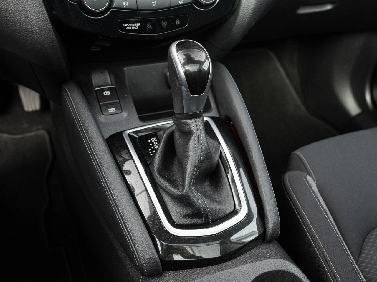 Nissan Qashqai - Zdjęcie 14