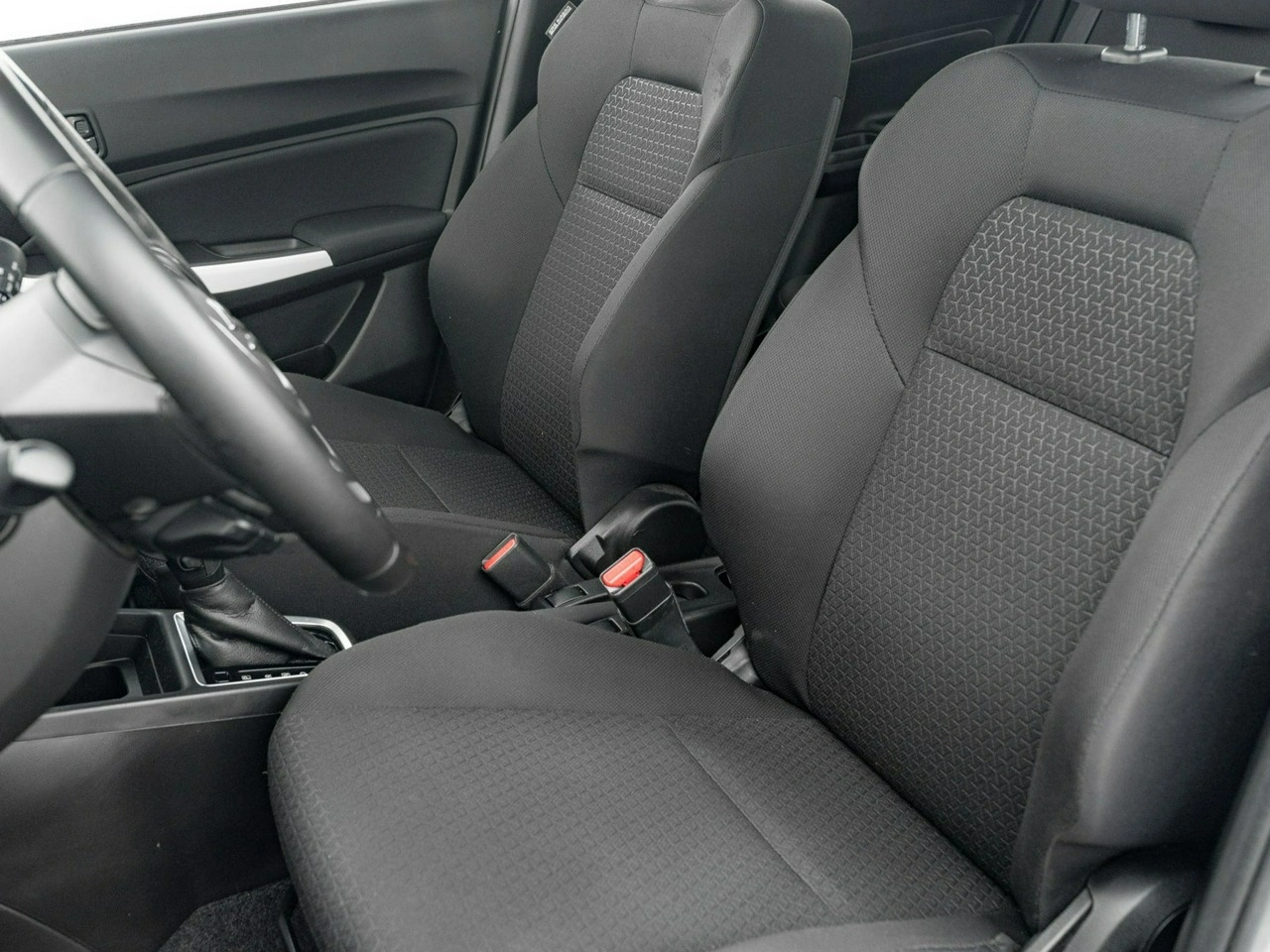 Suzuki Swift - Zdjęcie 10