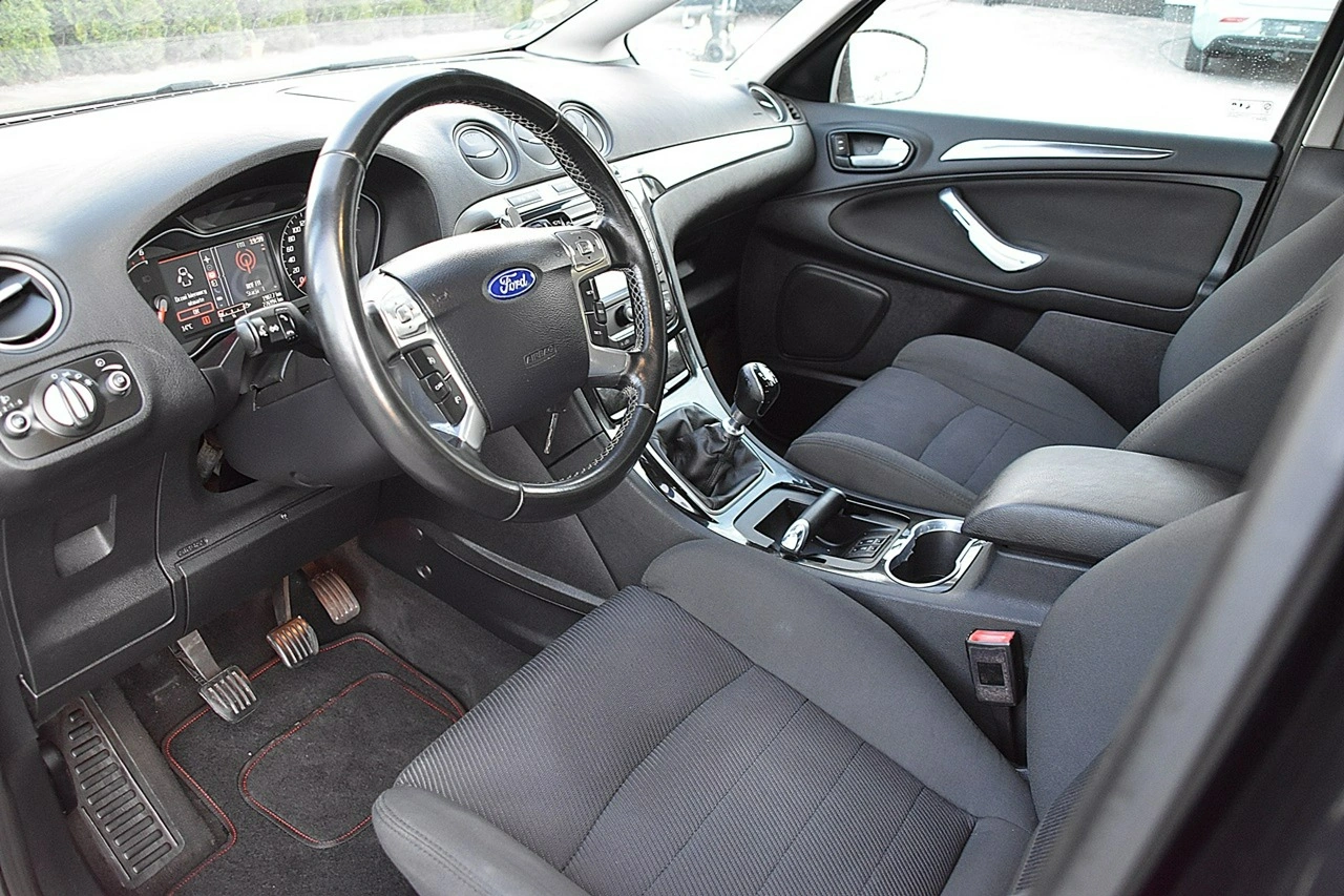 Ford S-Max - Zdjęcie 18