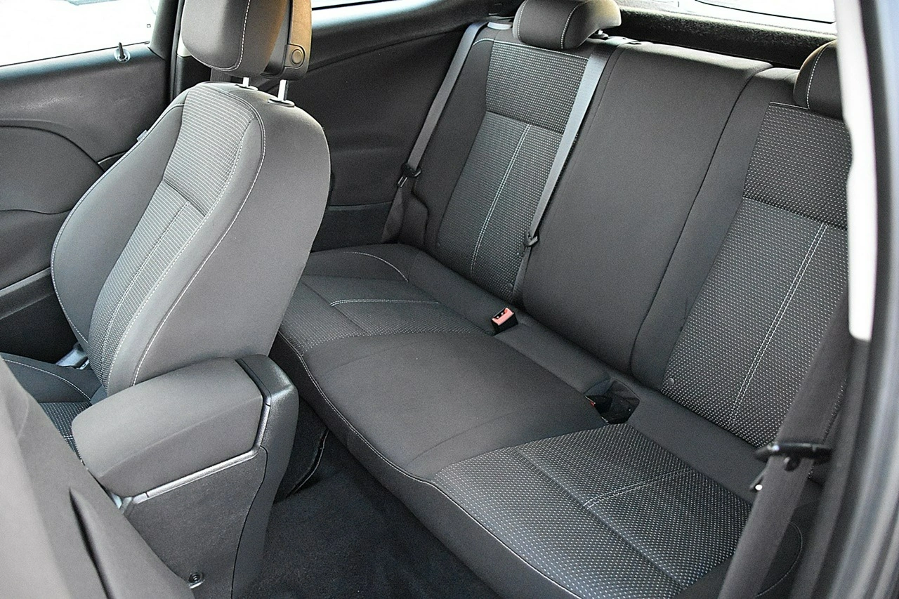 Opel Astra - Zdjęcie 18