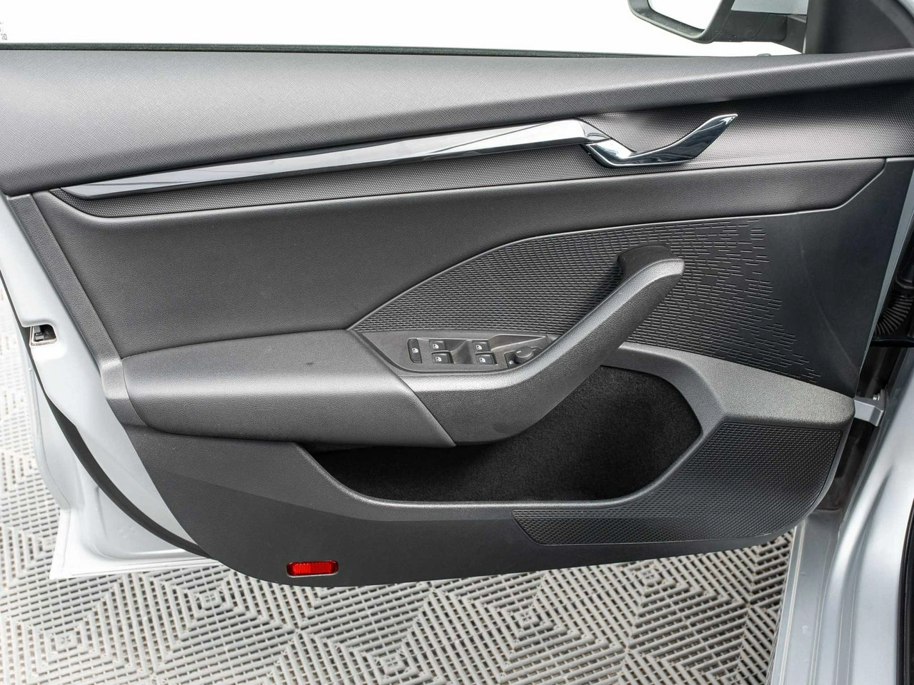 Skoda Octavia - Zdjęcie 8