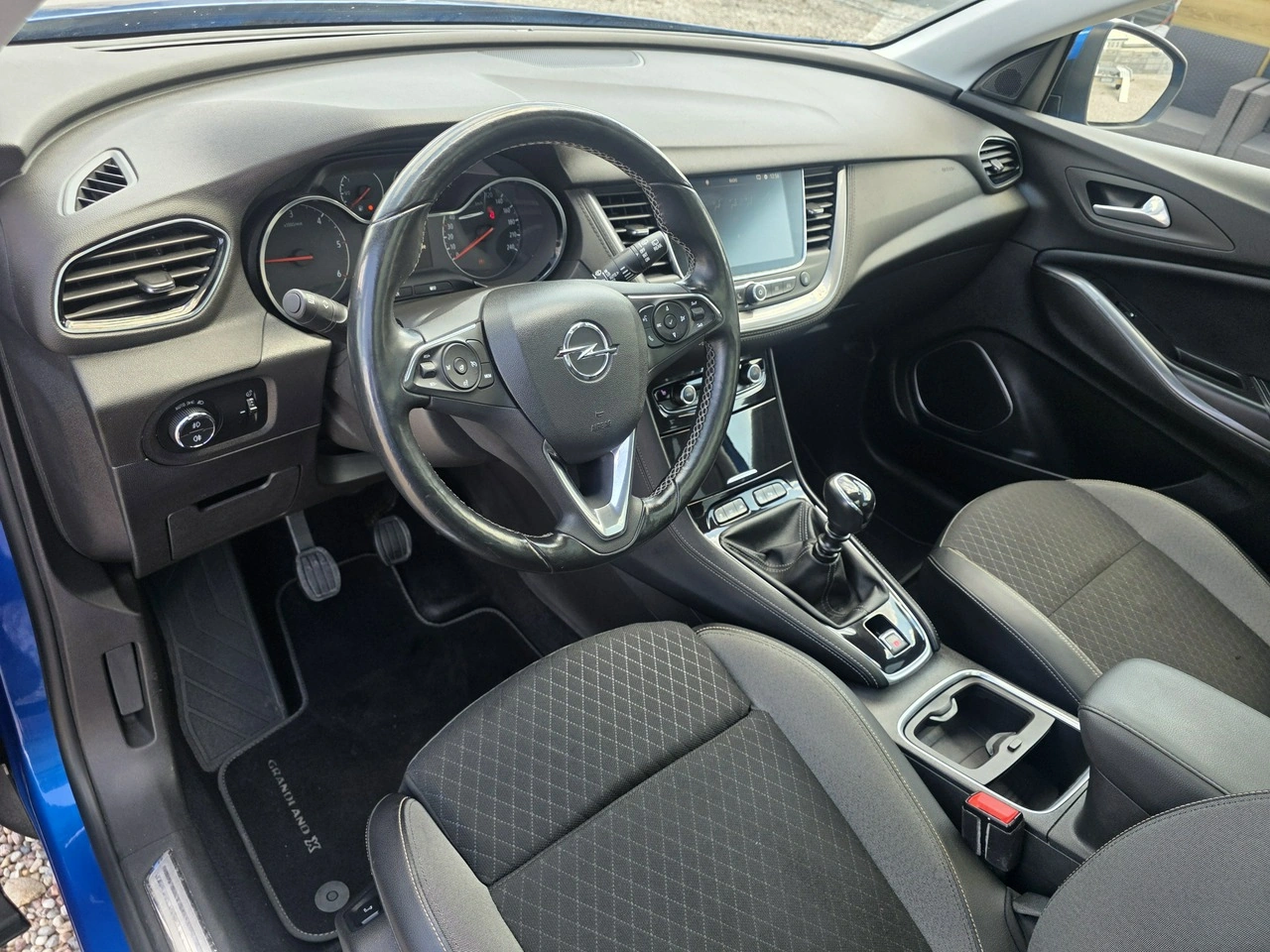 Opel Grandland X - Zdjęcie 12