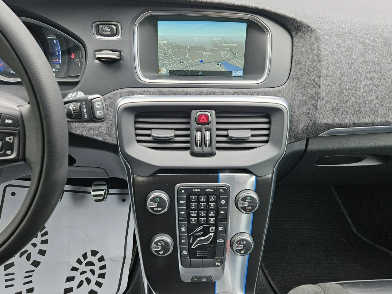 Volvo V40 - Zdjęcie 14