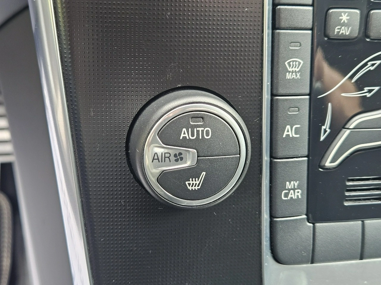 Volvo V40 - Zdjęcie 20