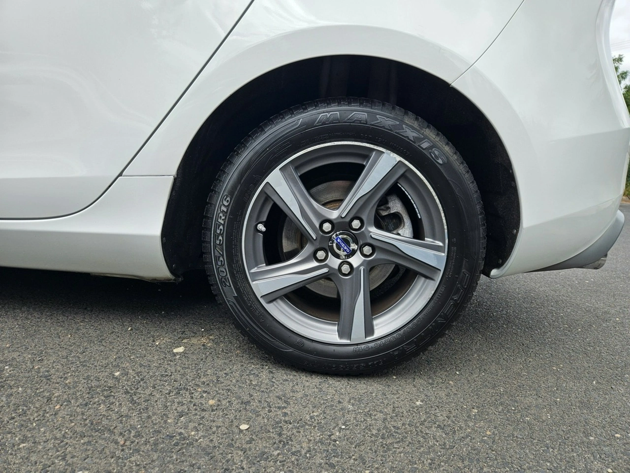 Volvo V40 - Zdjęcie 23
