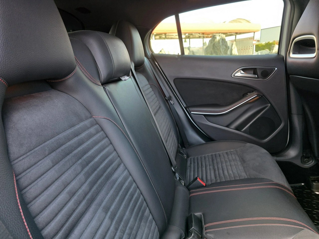 Mercedes GLA 220 - Zdjęcie 3