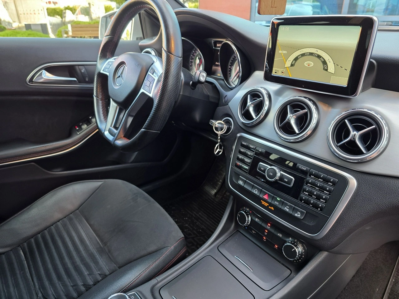 Mercedes GLA 220 - Zdjęcie 5