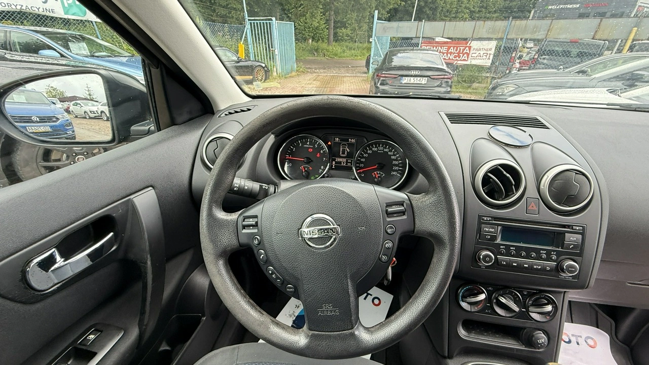 Nissan Qashqai - Zdjęcie 17