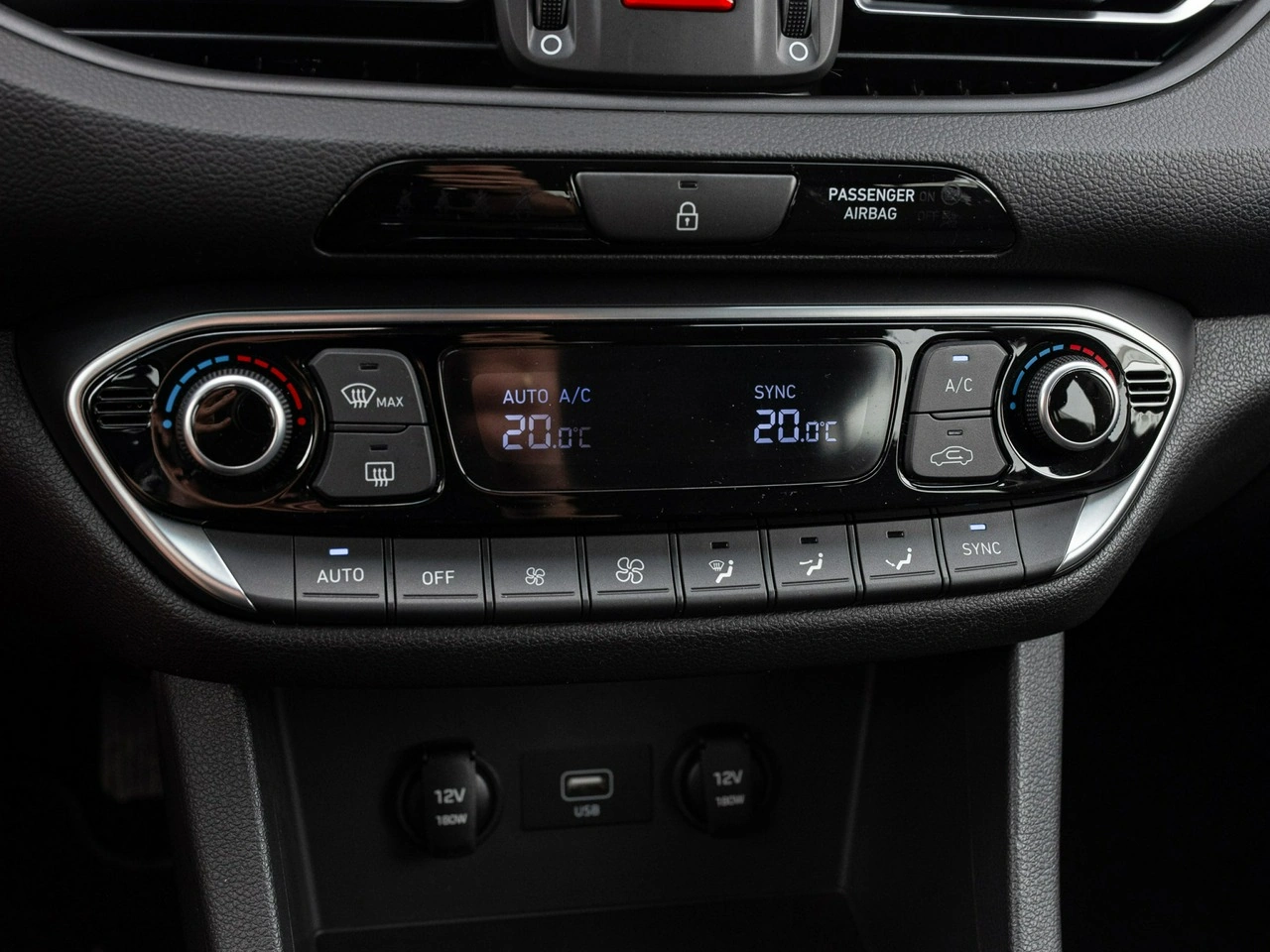 Hyundai i30 - Zdjęcie 17