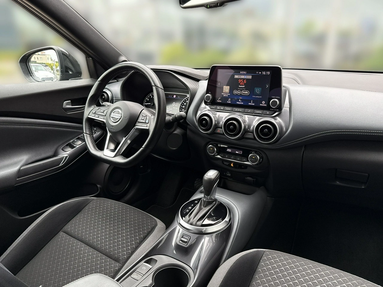 Nissan Juke - Zdjęcie 12