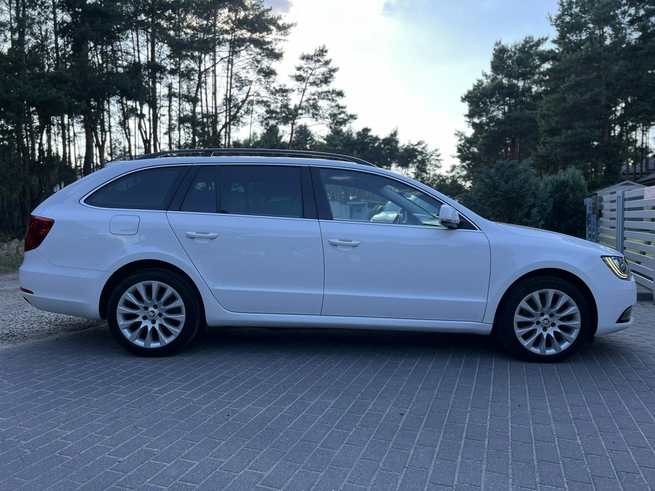 Skoda Superb - Zdjęcie 3