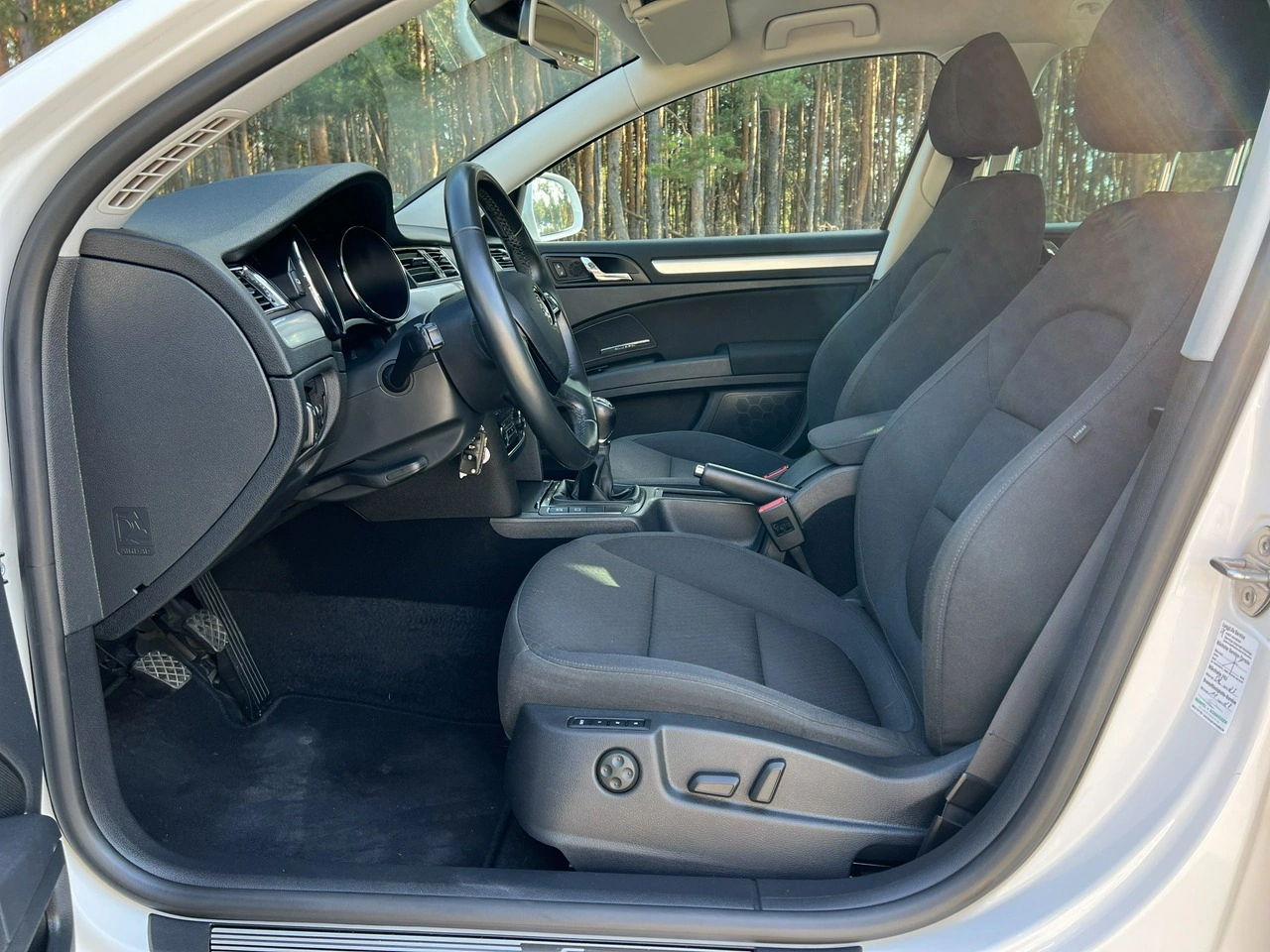 Skoda Superb - Zdjęcie 8