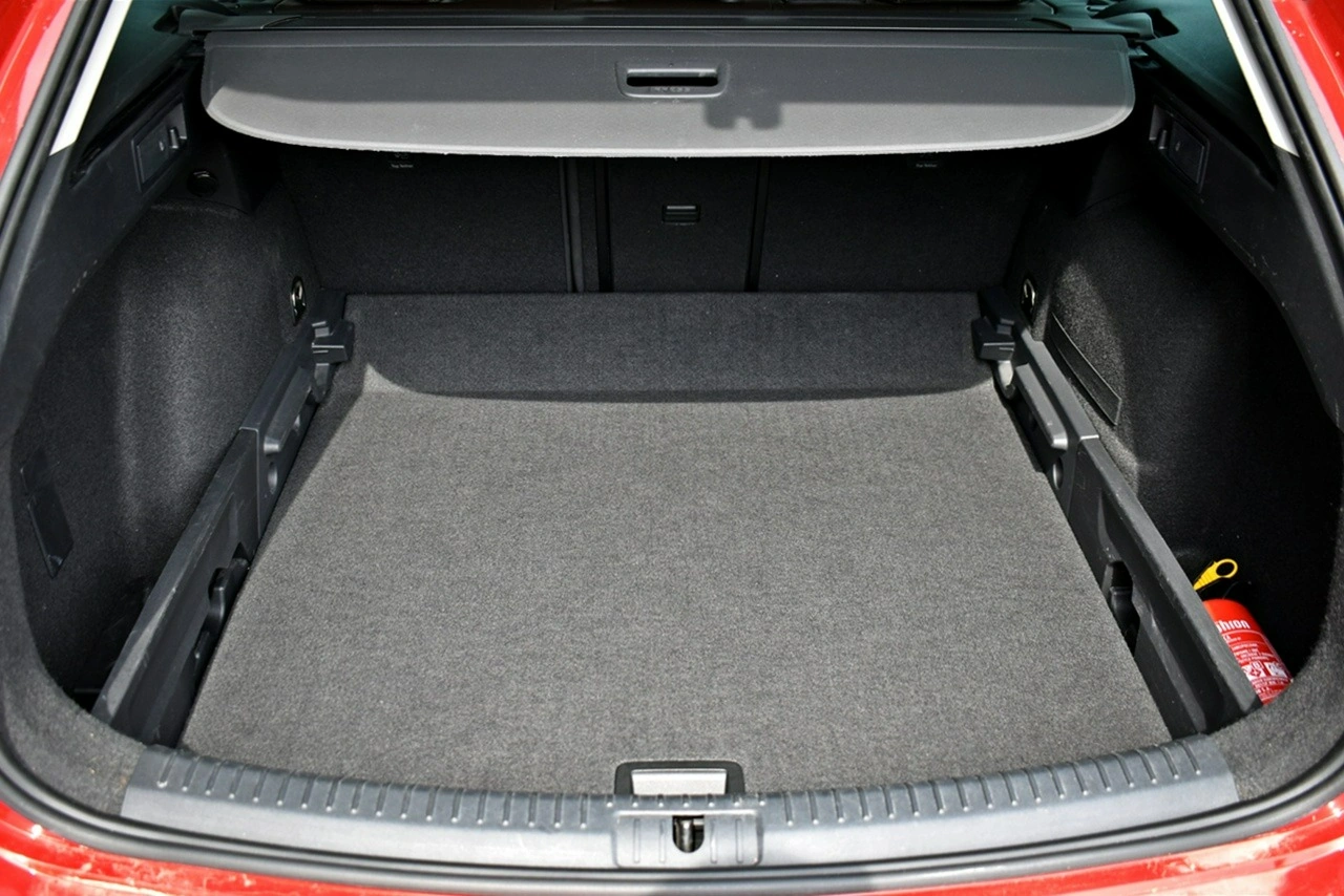 Seat Leon Sportstourer - Zdjęcie 24