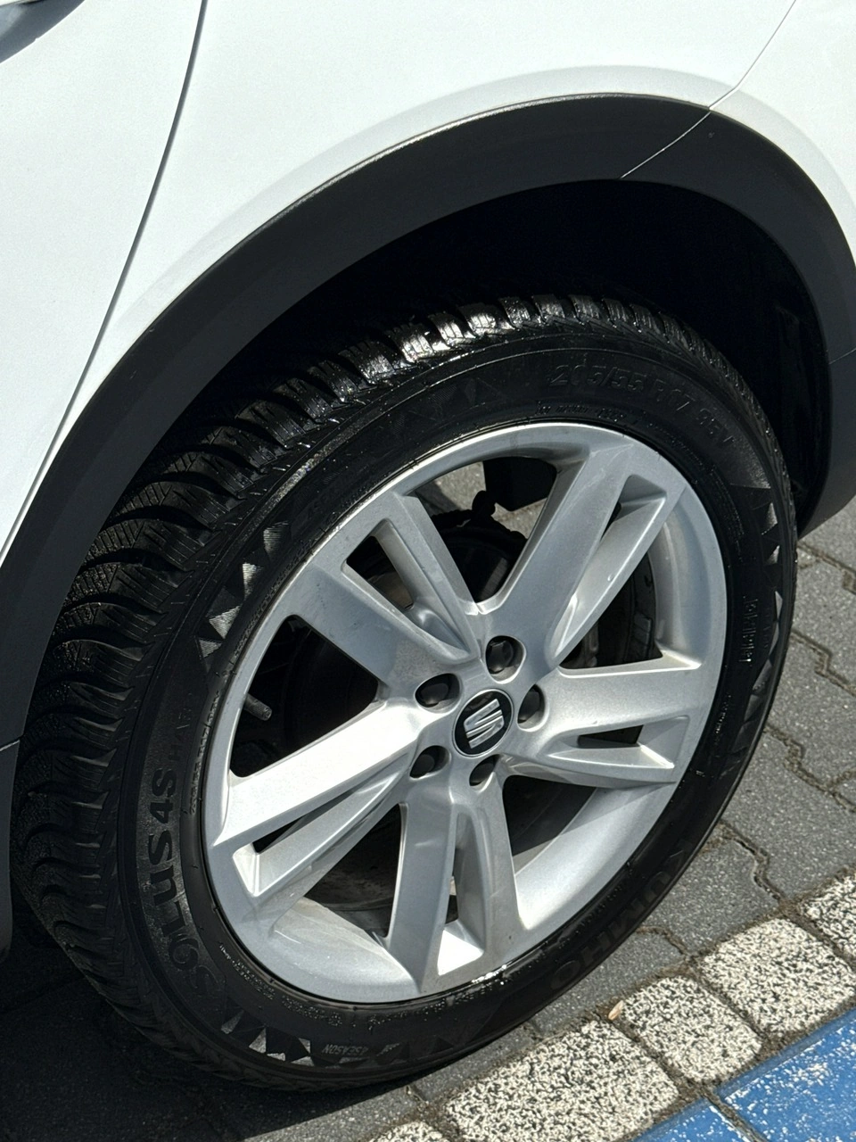 Seat Arona - Zdjęcie 12