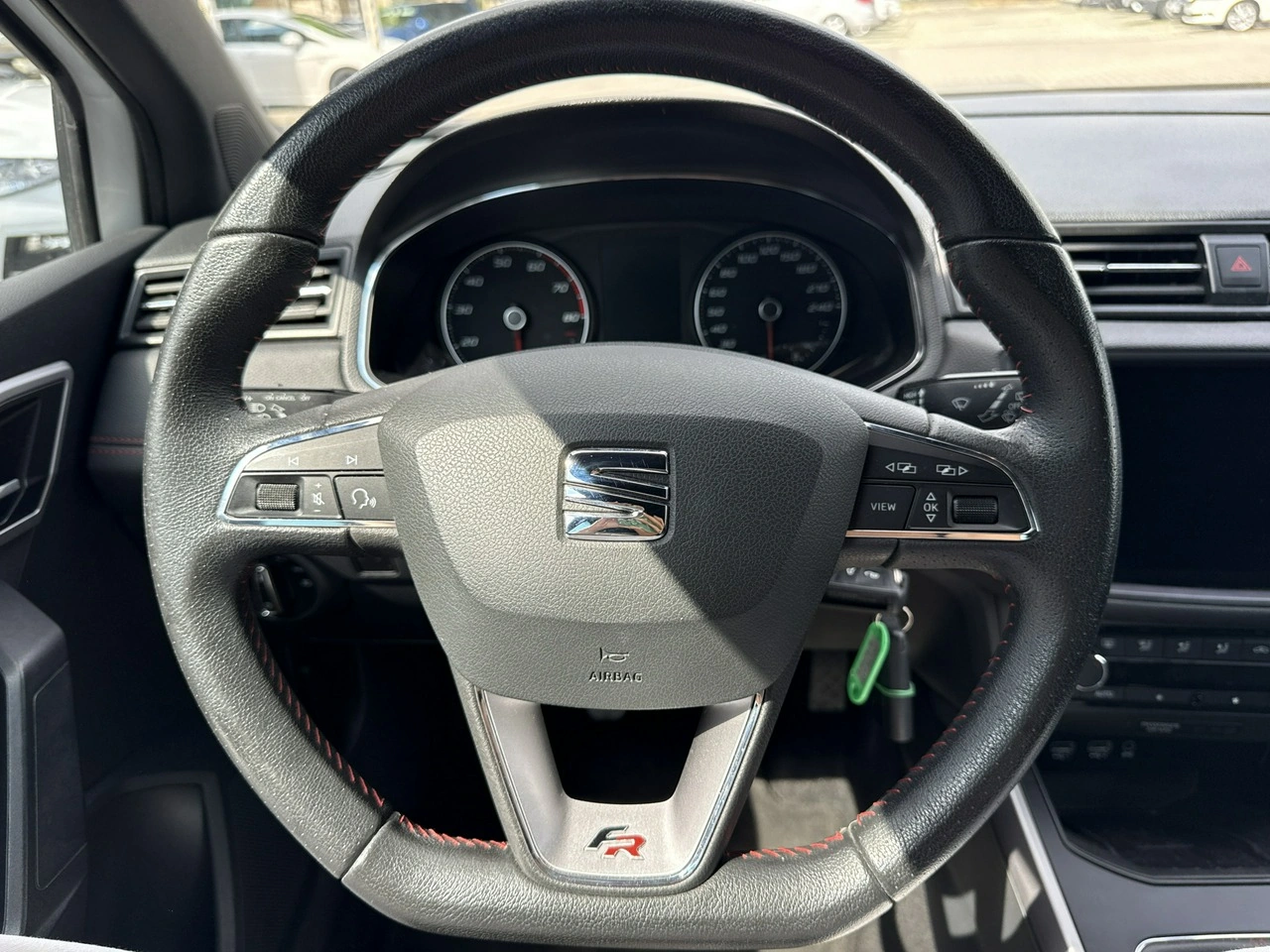 Seat Arona - Zdjęcie 16
