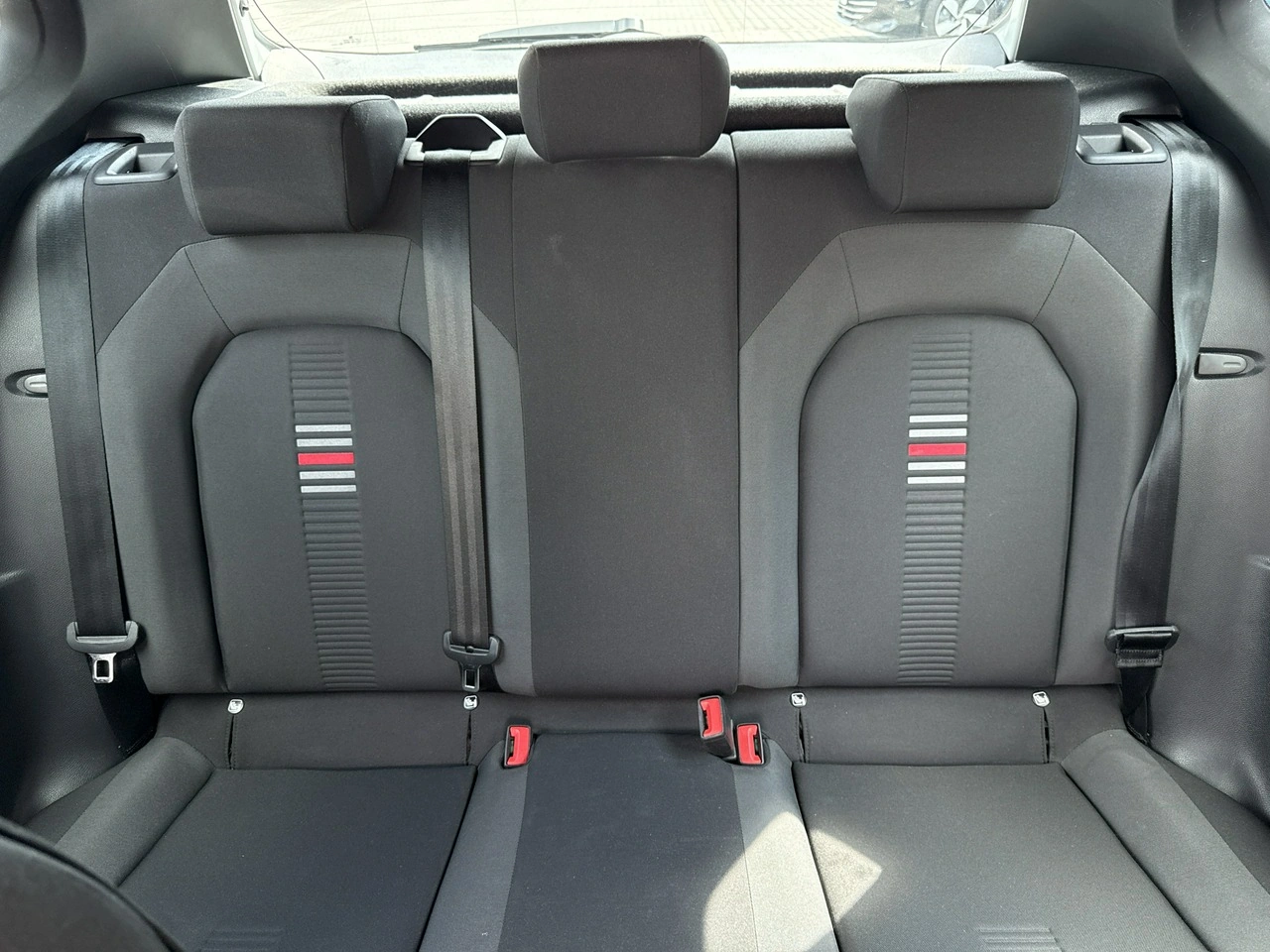 Seat Arona - Zdjęcie 19