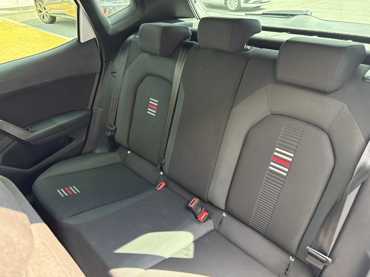 Seat Arona - Zdjęcie 22