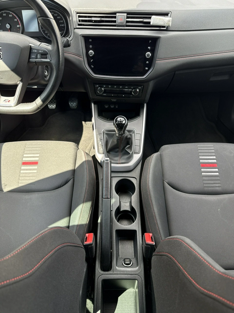 Seat Arona - Zdjęcie 24
