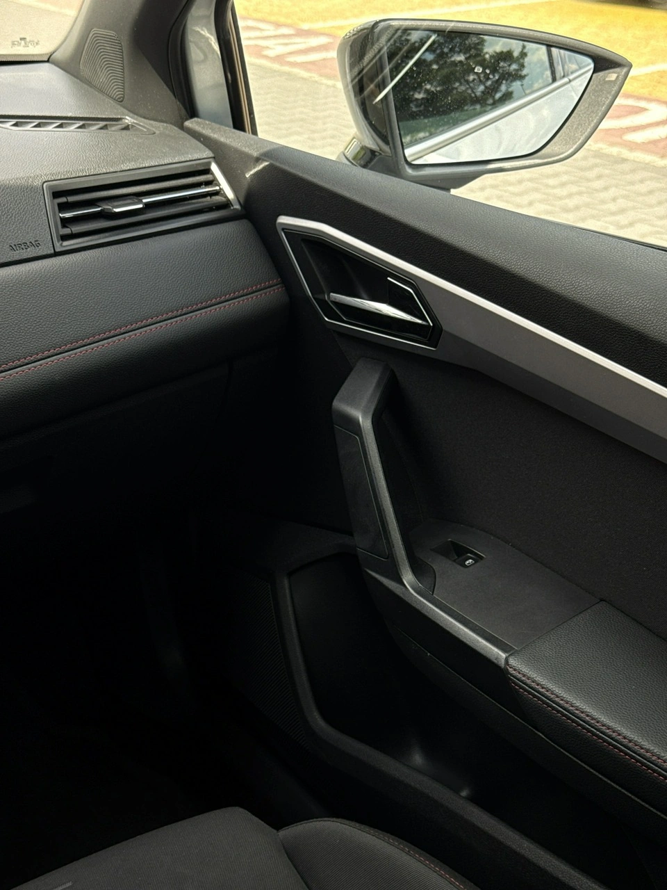 Seat Arona - Zdjęcie 26