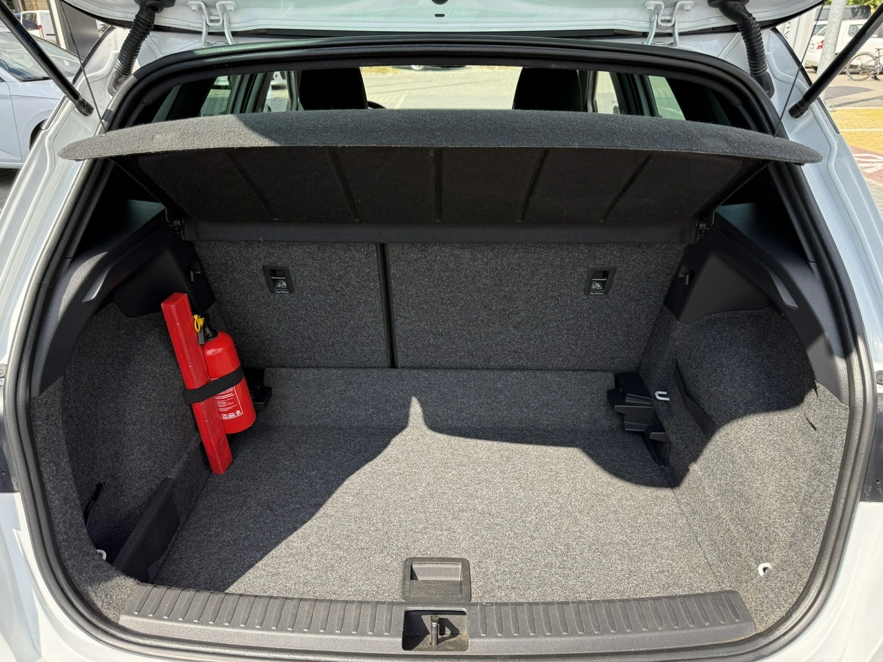 Seat Arona - Zdjęcie 28
