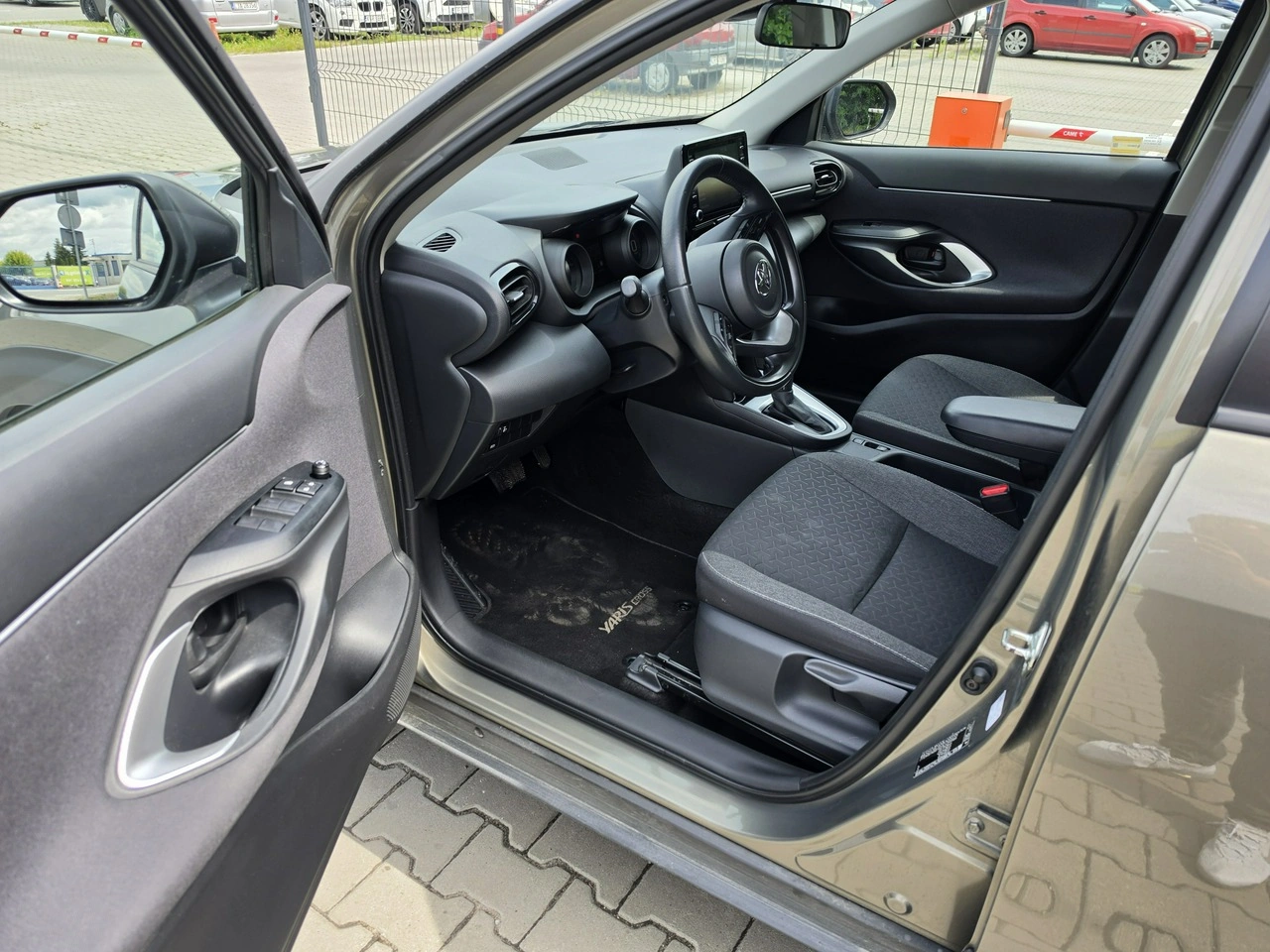Toyota Yaris Cross - Zdjęcie 10