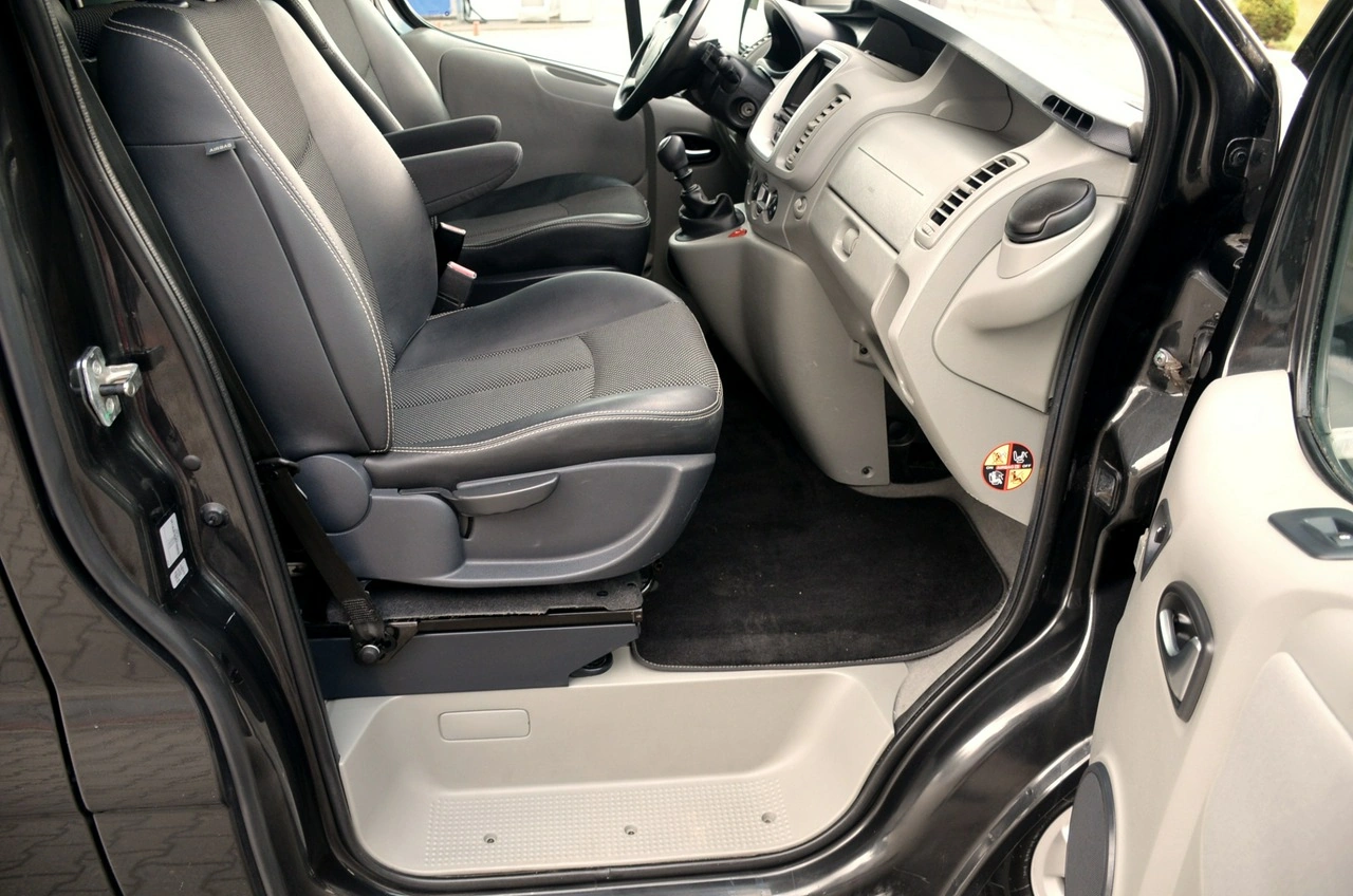 Renault Trafic - Zdjęcie 19