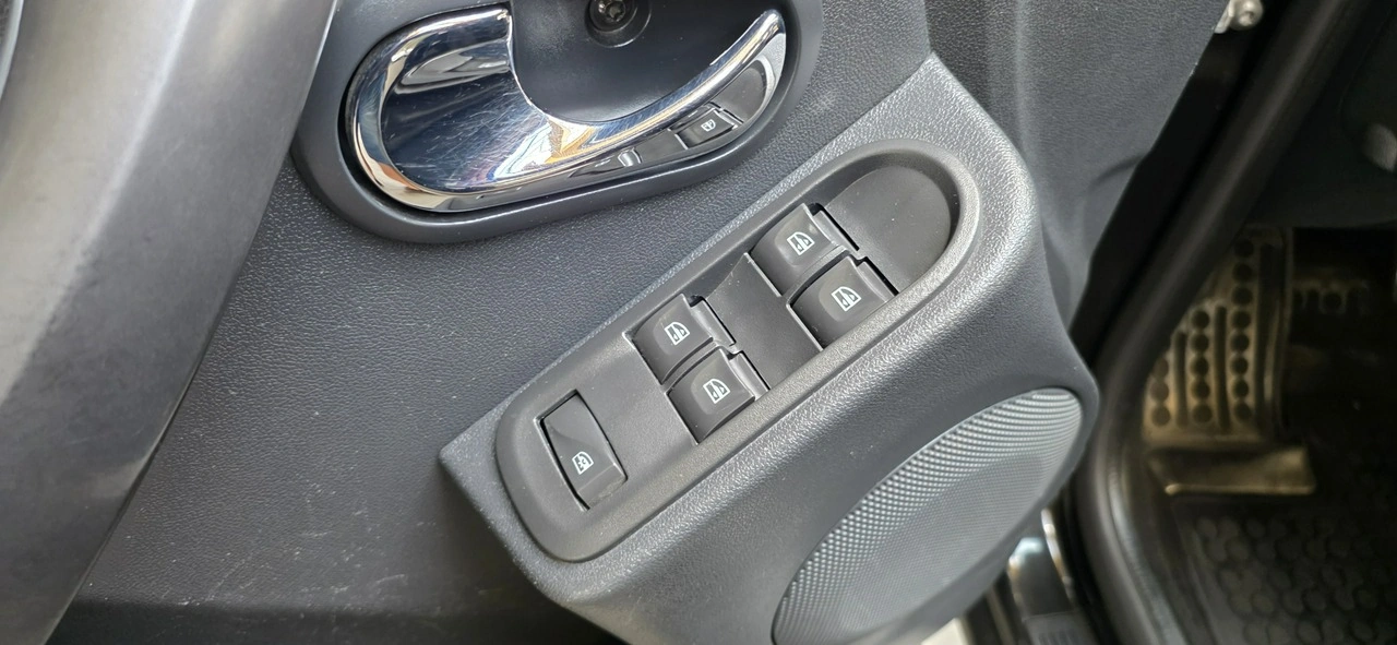 Dacia Duster - Zdjęcie 18