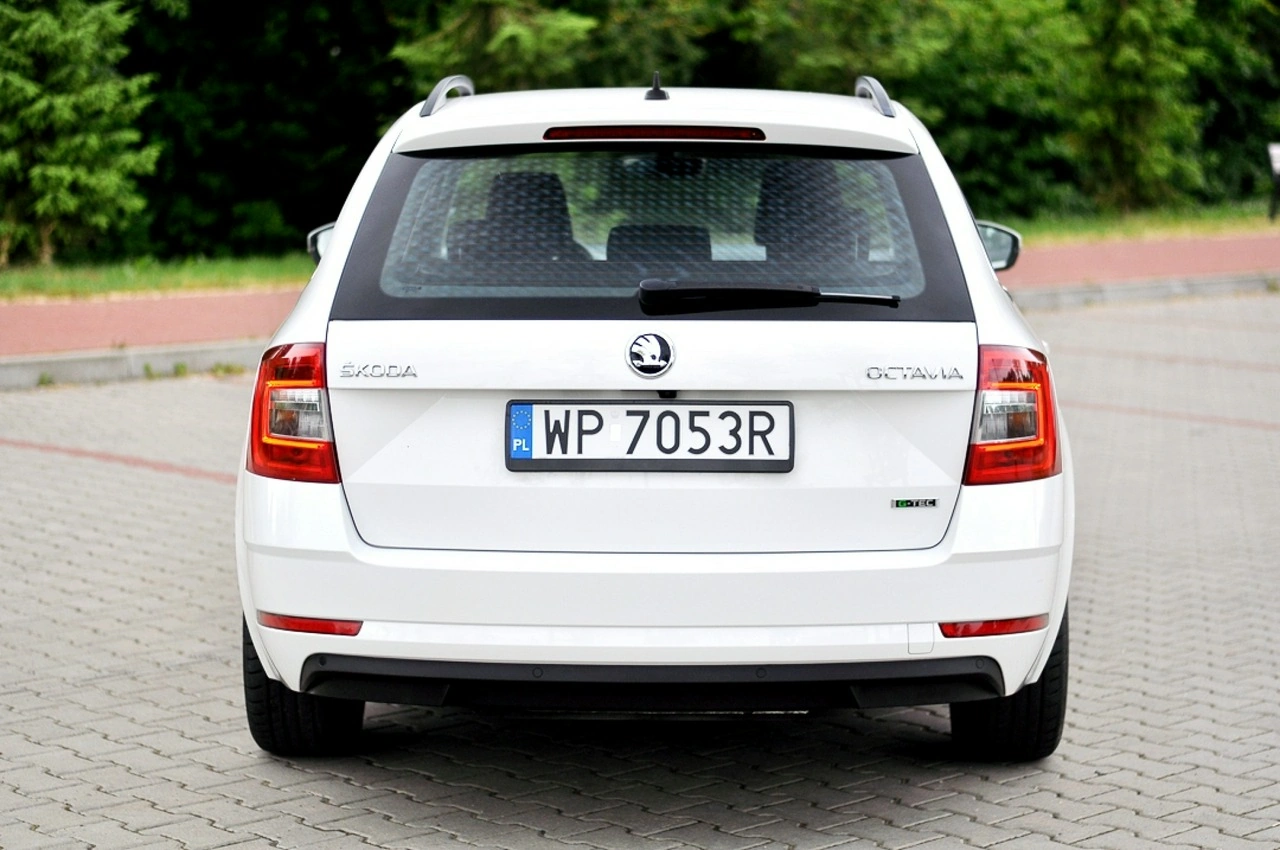 Skoda Octavia - Zdjęcie 32