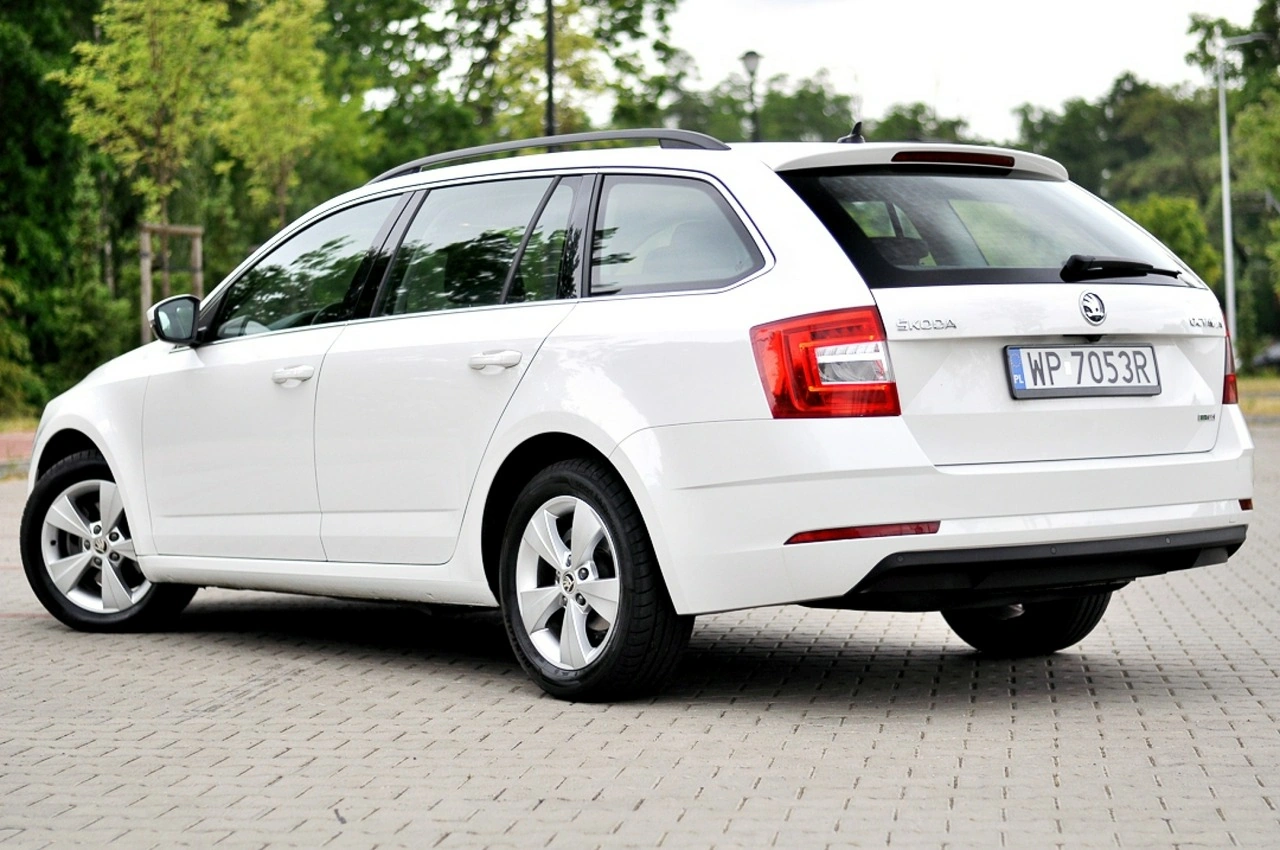 Skoda Octavia - Zdjęcie 3