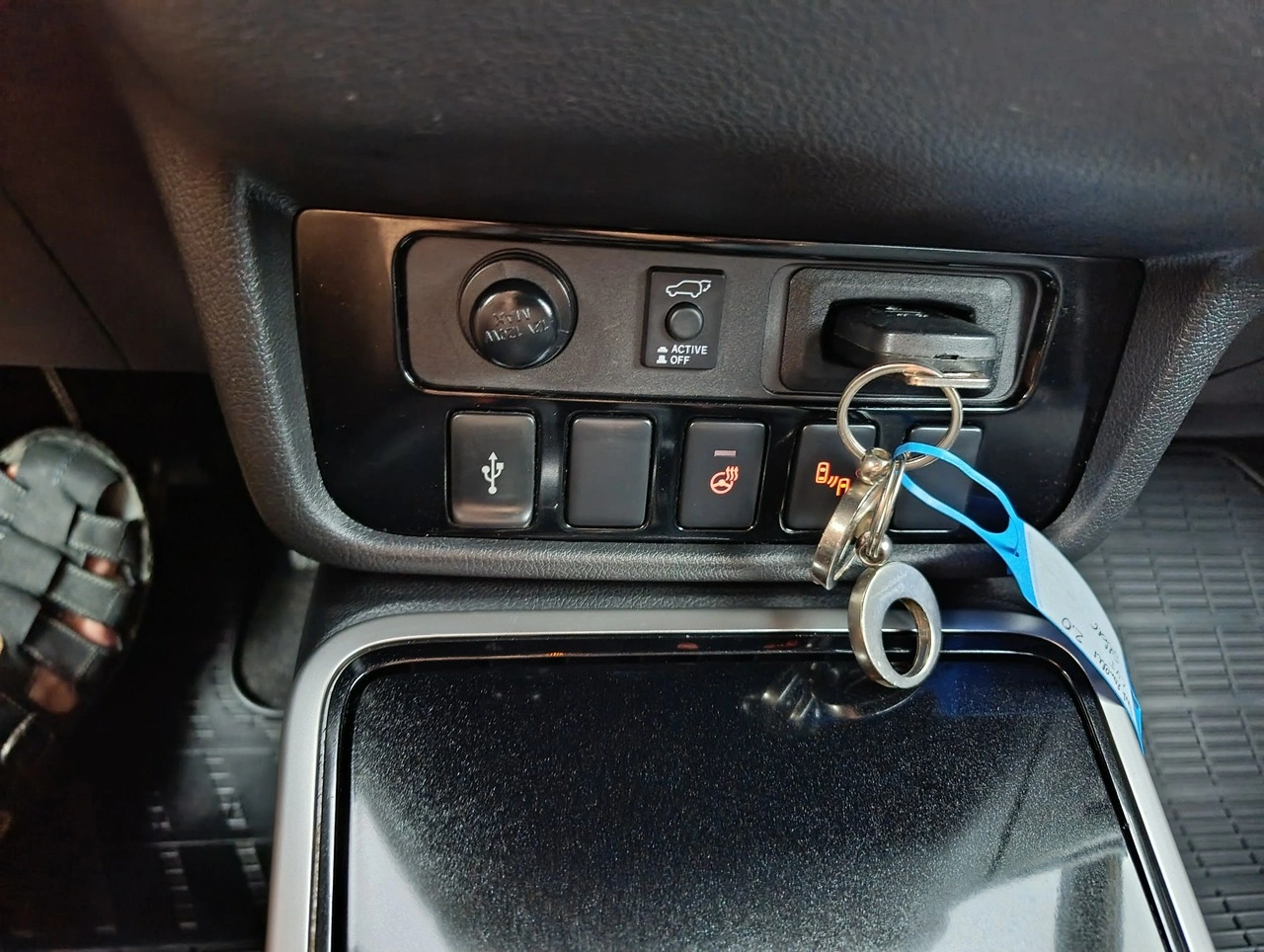 Mitsubishi Outlander - Zdjęcie 18