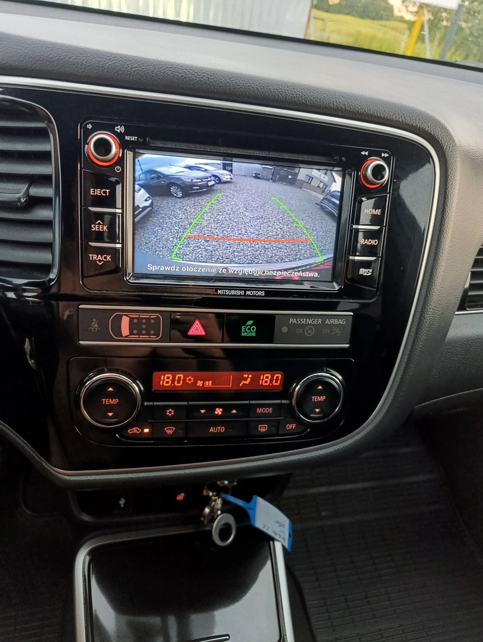 Mitsubishi Outlander - Zdjęcie 19