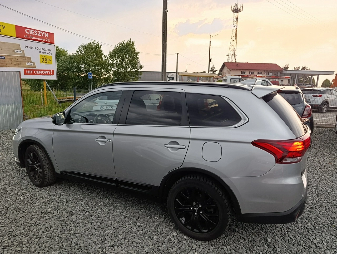 Mitsubishi Outlander - Zdjęcie 2