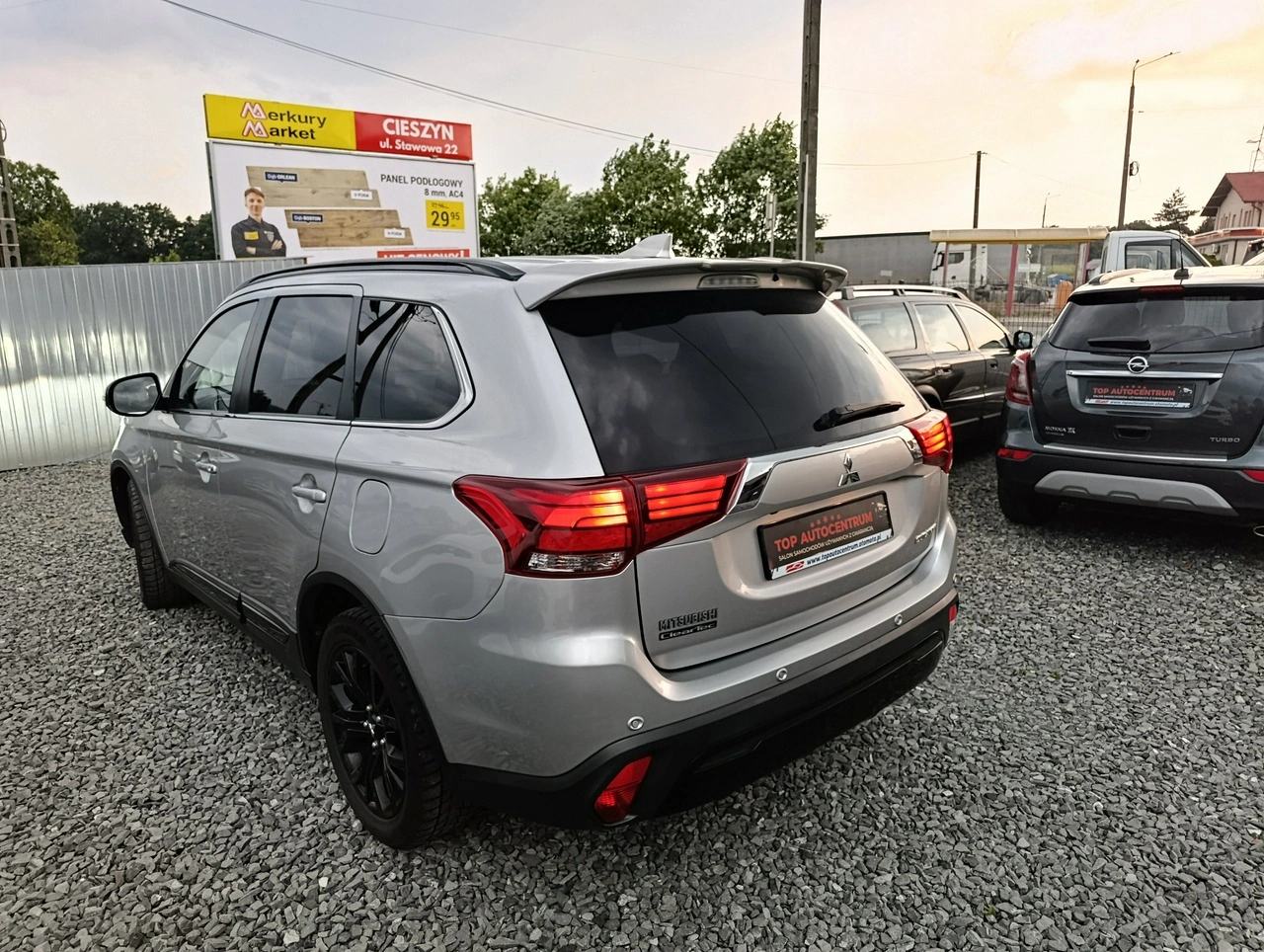 Mitsubishi Outlander - Zdjęcie 3