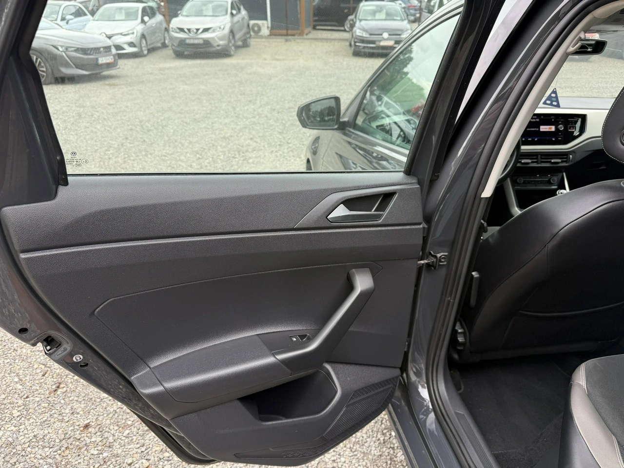 Volkswagen Polo - Zdjęcie 14