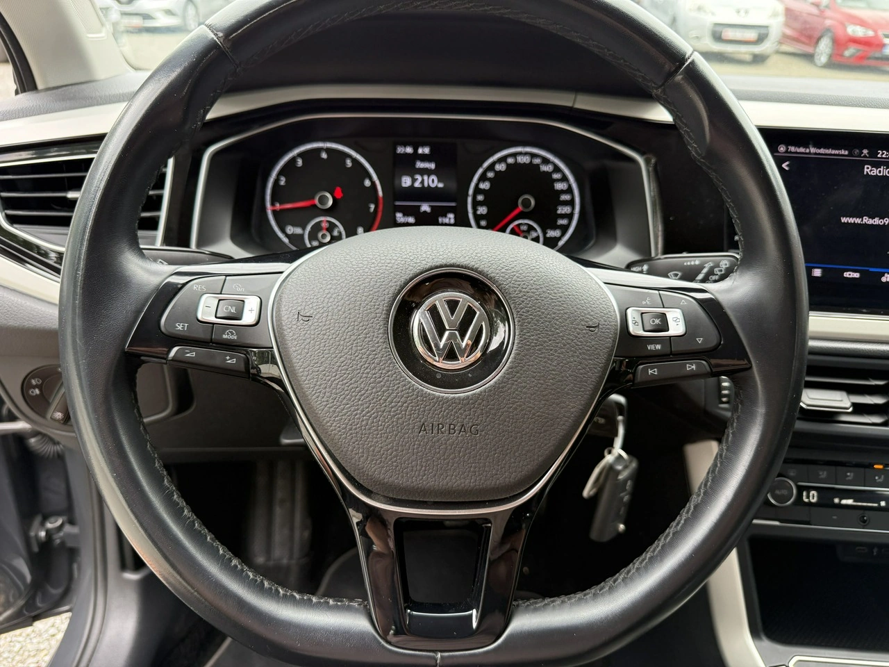 Volkswagen Polo - Zdjęcie 23