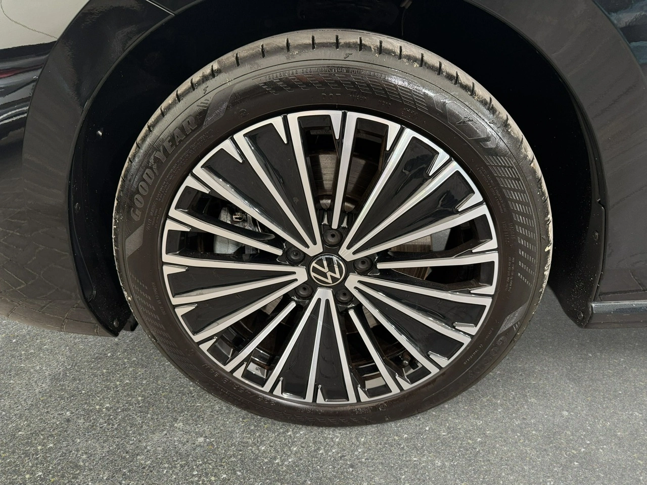 Volkswagen Passat Variant - Zdjęcie 9