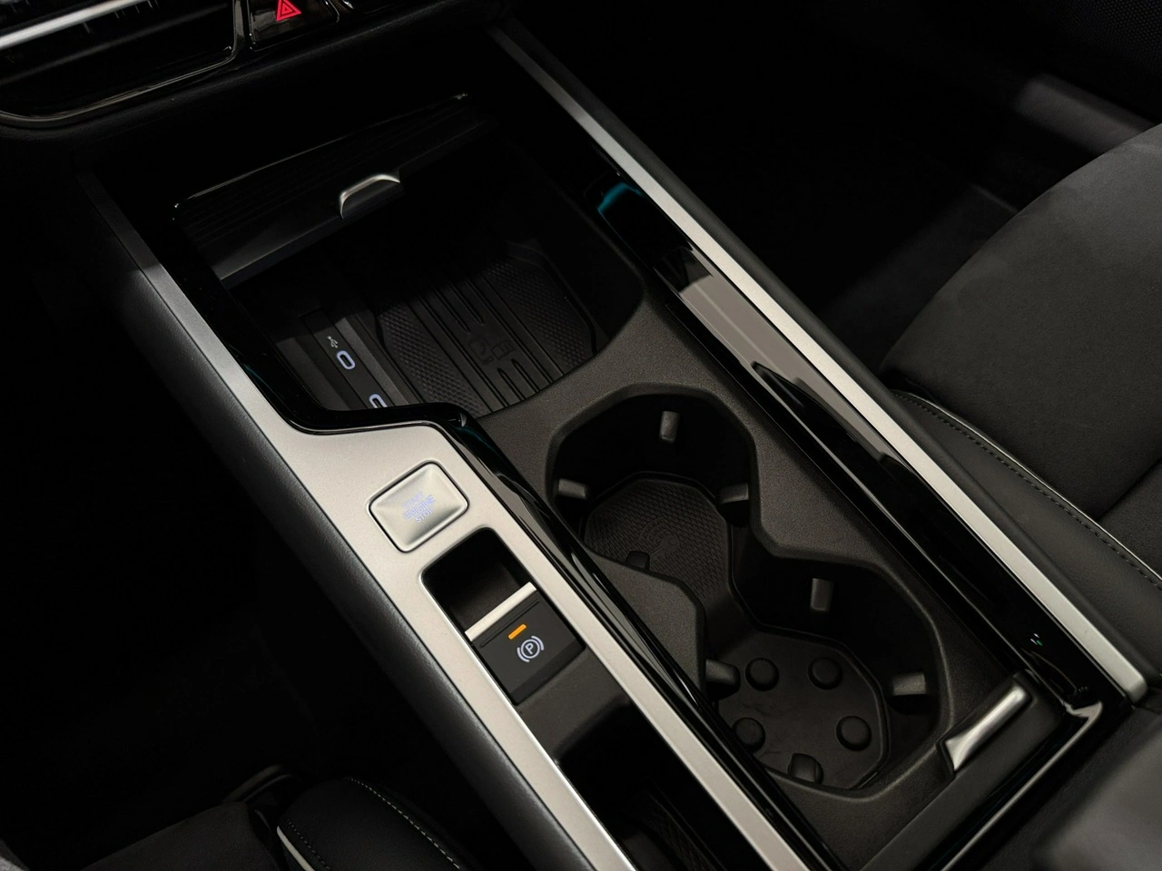 Volkswagen Passat Variant - Zdjęcie 32