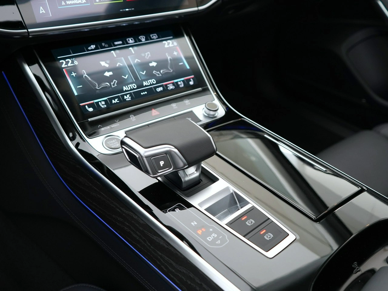 Audi A8 - Zdjęcie 19