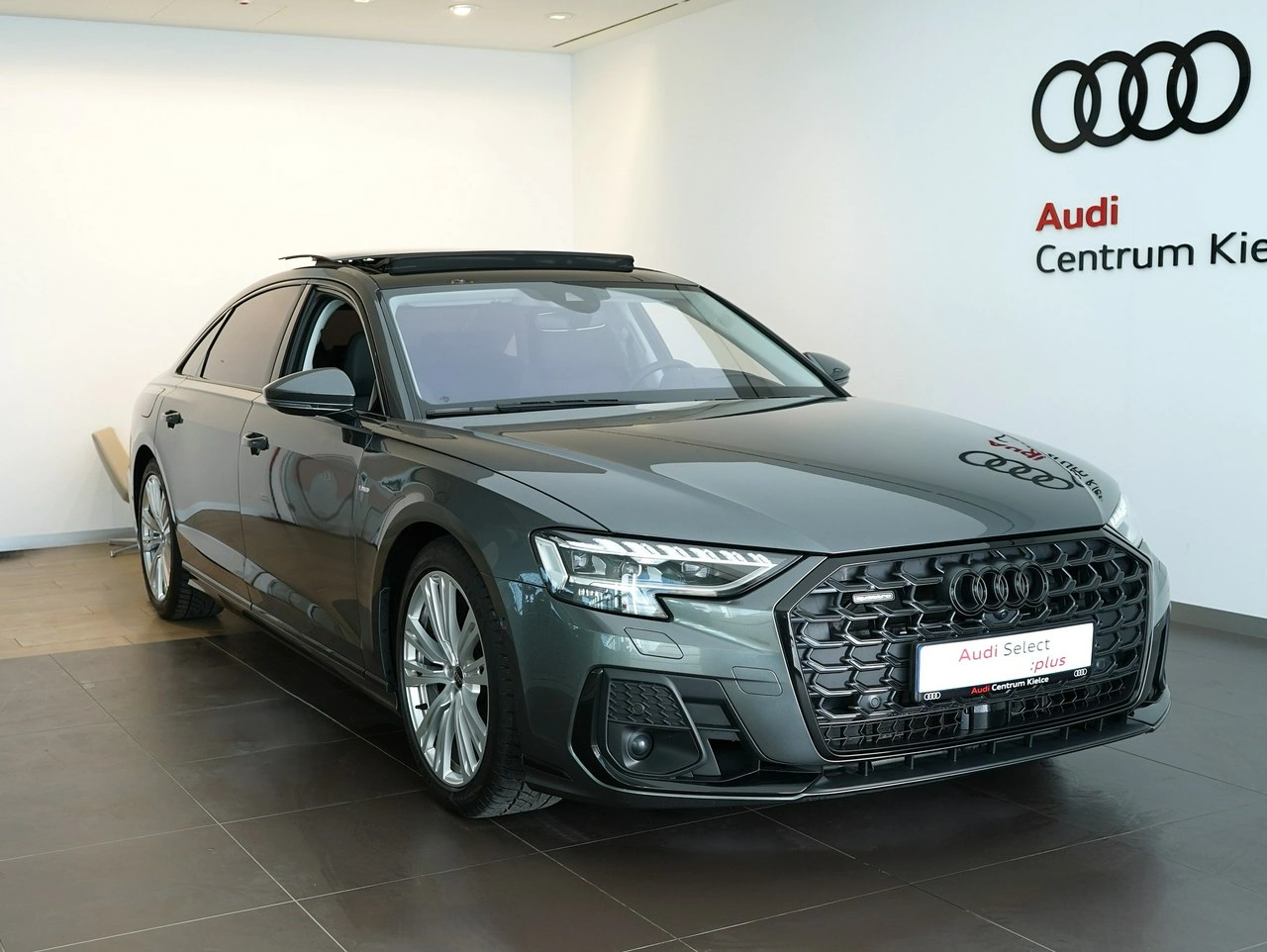 Audi A8 - Zdjęcie 1