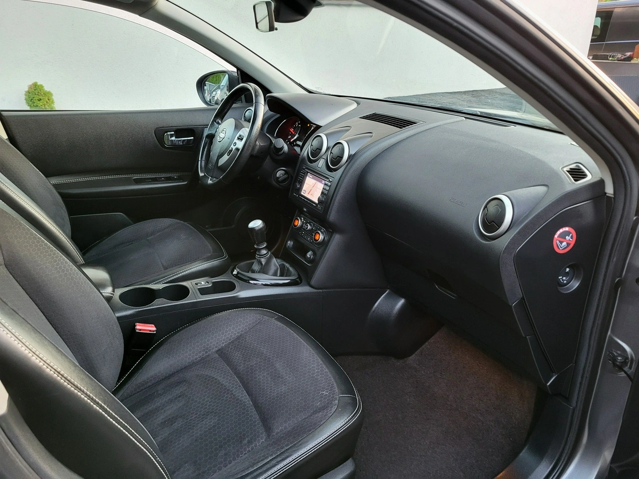Nissan Qashqai - Zdjęcie 9