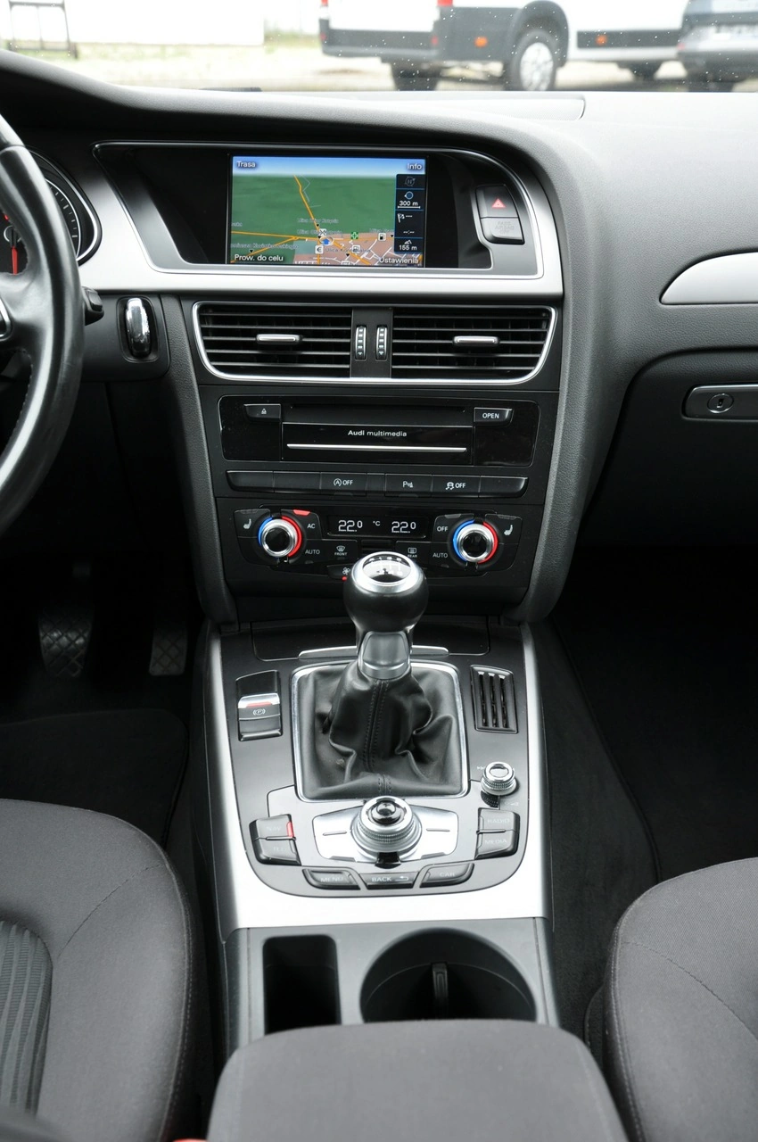 Audi A4 - Zdjęcie 23