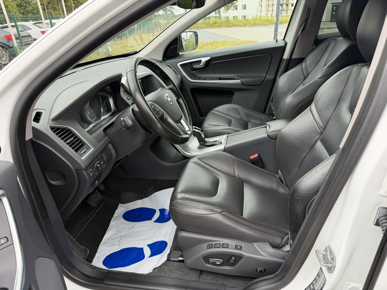 Volvo XC 60 - Zdjęcie 16